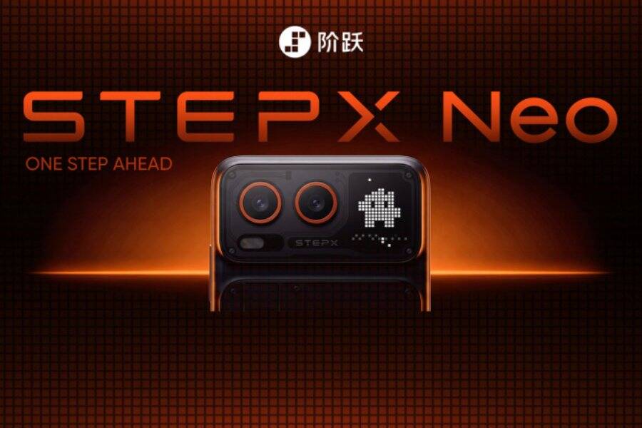 Смартфон StepX Neo получил офлайн-агента, который сам бронирует поездки и переводит 32 языка