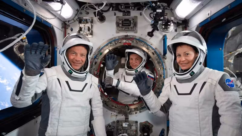 «Союз МС-28» закрыл люки перед отстыковкой от МКС и возвращением на Землю