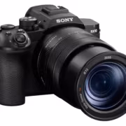 Корпус камеры Sony RX10 V с объективом ZEISS
