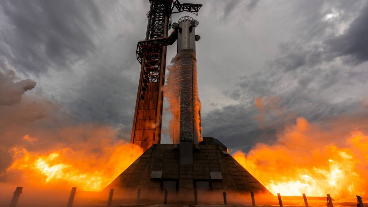 33 двигателя за 15 секунд: SpaceX показала прожиг Super Heavy V3 перед полётом Starship 1 33 двигателя за 15 секунд: SpaceX показала прожиг Super Heavy V3 перед полётом Starship