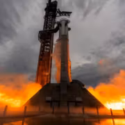 Прожиг двигателя Super Heavy V3 SpaceX
