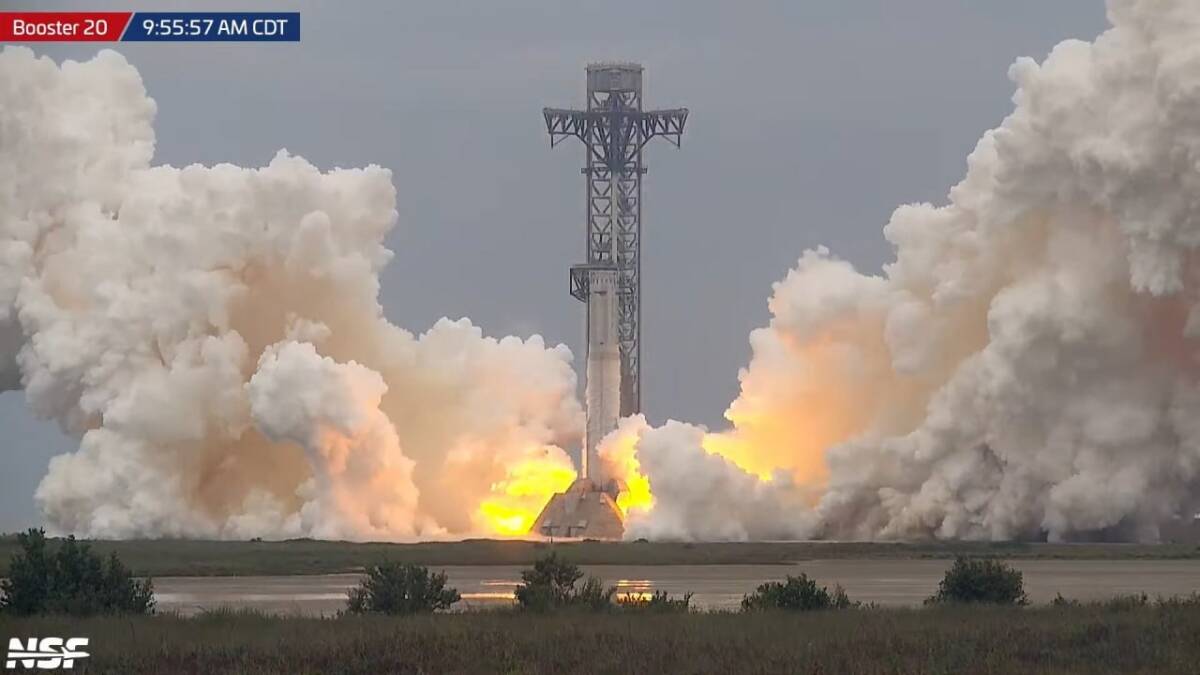 SpaceX провела 15-секундный прожиг Booster 20 перед Starship Flight 13 4 Запуск ракеты SpaceX Booster 20 во время прожига