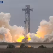 SpaceX провела 15-секундный прожиг Booster 20 перед Starship Flight 13 3 Запуск ракеты SpaceX Booster 20 во время прожига