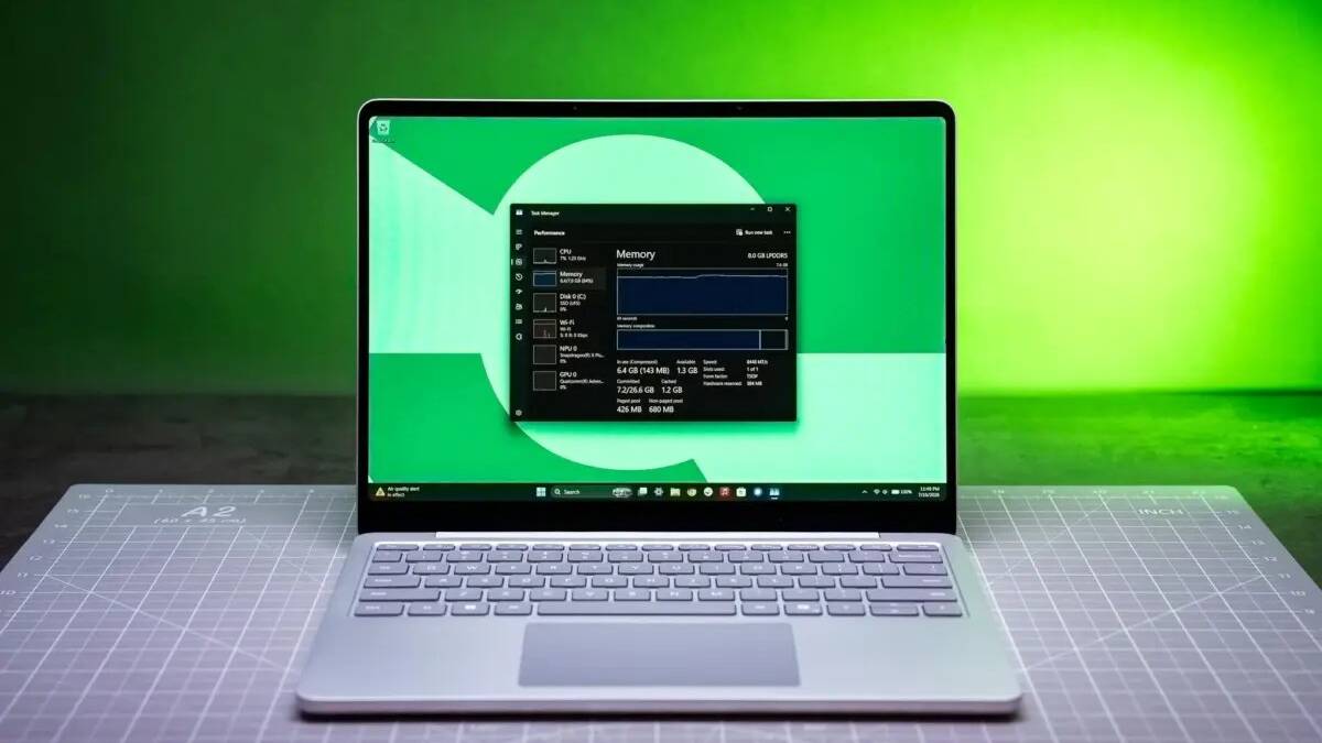 Surface Laptop за $950 с 8 ГБ ОЗУ начал тормозить в обычной работе