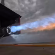 Ракета Neutron запускается из ракета-лаборатории Rocket Lab