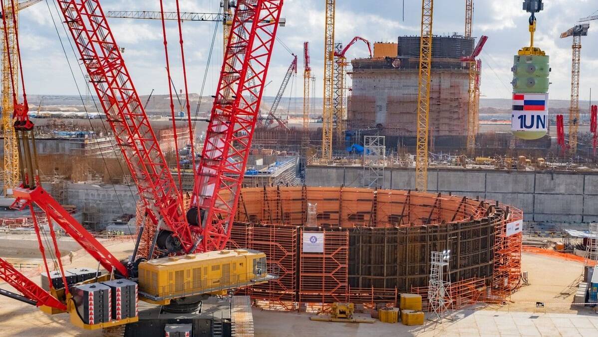 Топливо для АЭС «Эль-Дабаа» привезут в 2027 году, запуск в сеть намечен на 2028-й 5 Кран на строительной площадке у АЭС Эль-Дабаа