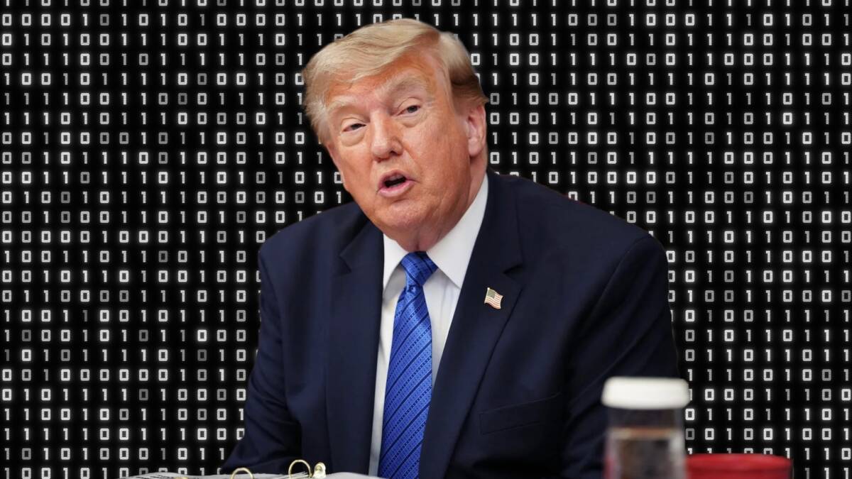 Трамп обвинил Миннесоту в кибератаке на водные системы вместо Ирана 4 Дональд Трамп продолжает говорить за столом с бумагами
