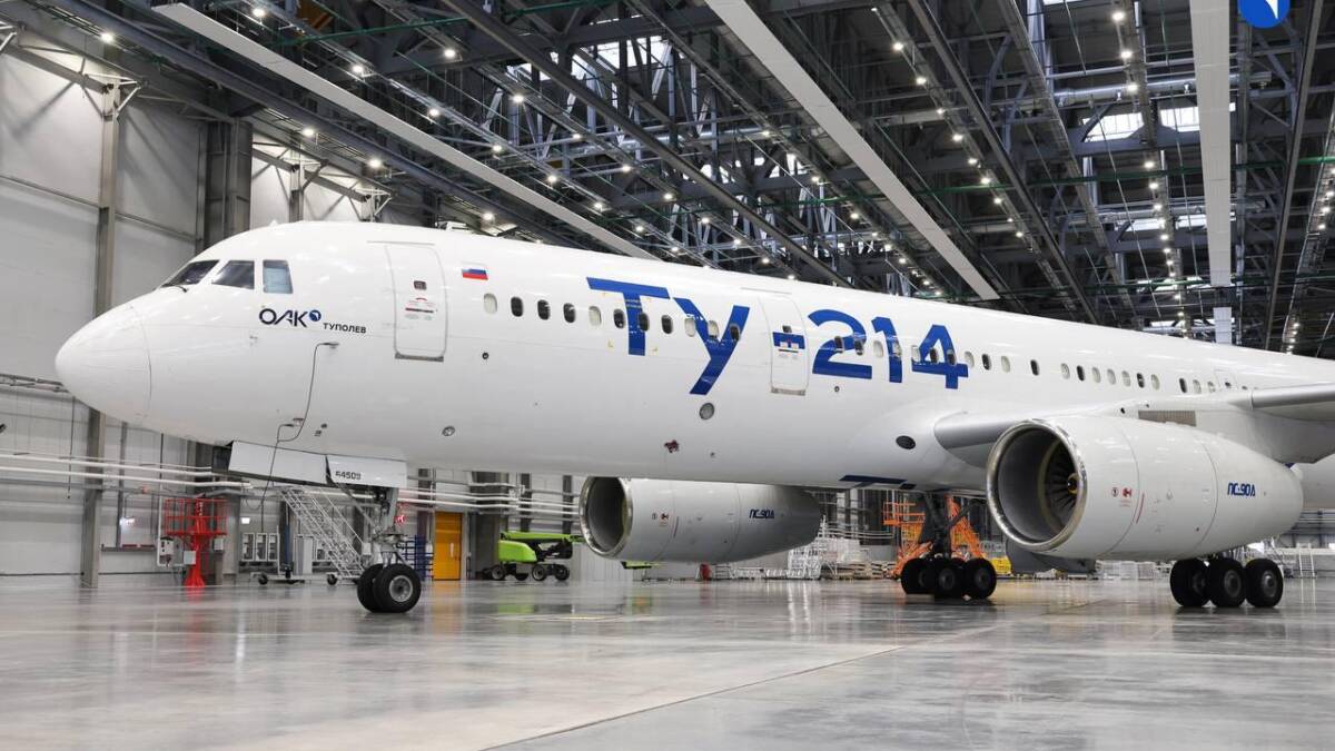 Три человека в экипаже. Ту-214 и МС-21 упёрлись в нехватку пилотов и инженеров
