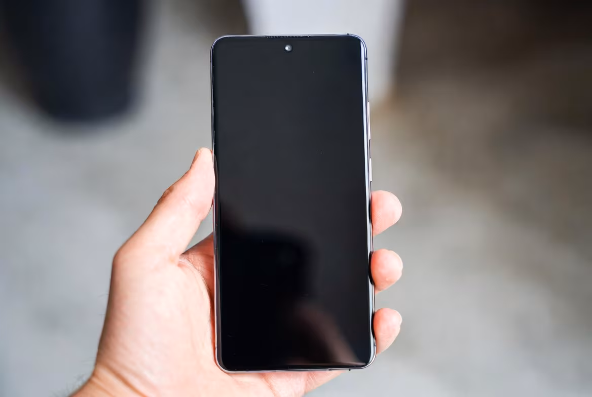 У Samsung уже готова августовская тестовая прошивка One UI 8.5 для Galaxy S25