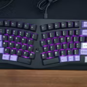 Клавиатура с подсветкой RGB и металлизированными клавишами USB 2.0