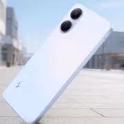 Vivo выпустила бюджетный смартфон Y6c 4G с Unisoc и ценой $130 4 Белый смартфон Vivo Y6c с двумя камерами