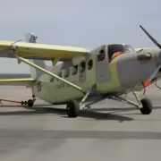 Завод ЛМС-901 «Байкал» ищет слесарей за 37,2 тысячи рублей 5 самолет ЛМС-901 «Байкал» на взлётной полосе в тумане
