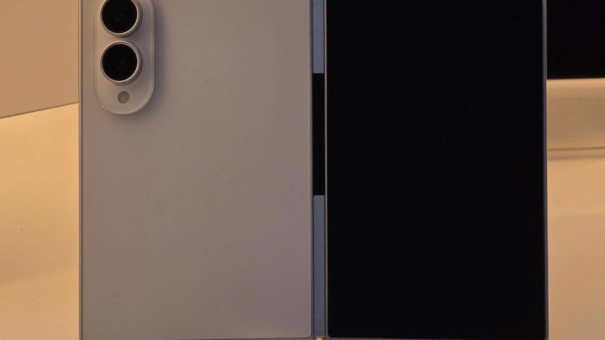 Живое фото смартфона Galaxy Z Fold 8 показало новый шарнир до анонса 1 Живое фото смартфона Galaxy Z Fold 8 показало новый шарнир до анонса