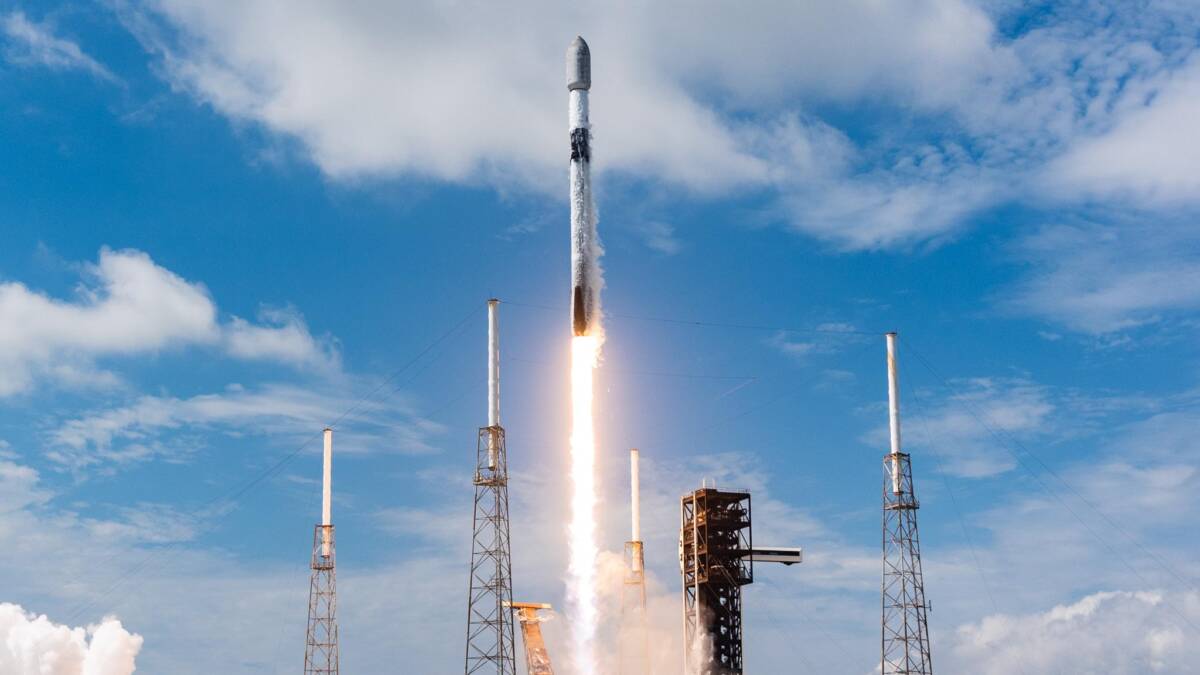 101-я миссия SpaceX в 2026 году и 30-я посадка Falcon 9 после запуска 29 спутников Starlink