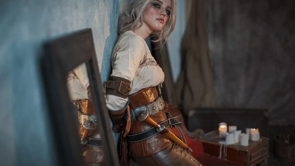 Цири и банщица из The Witcher 3 косплей кровавое платье