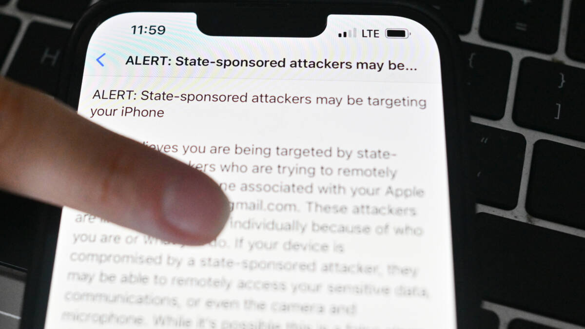 Apple отправила предупреждения о шпионском ПО пользователям iPhone в 92 странах