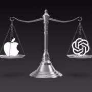 Весы с логотипами Apple и OpenAI на балансирующей тарелке