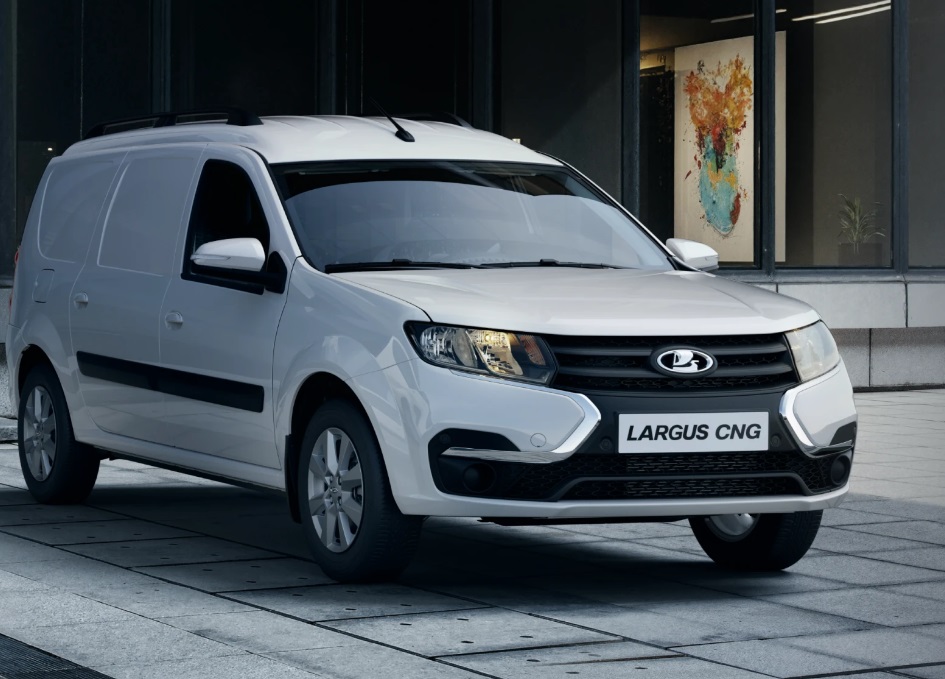 Битопливные Lada Largus подешевели до 1,25 млн рублей