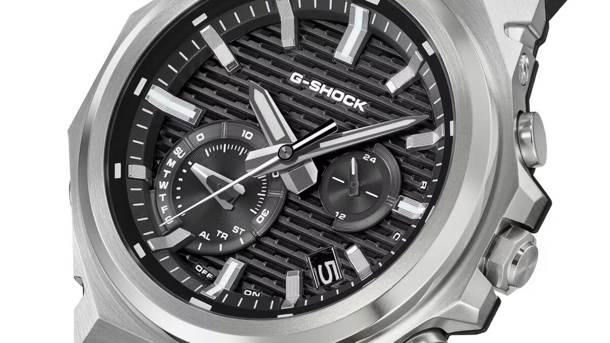Трендовые часы G-Shock G-Steel с черным циферблатом