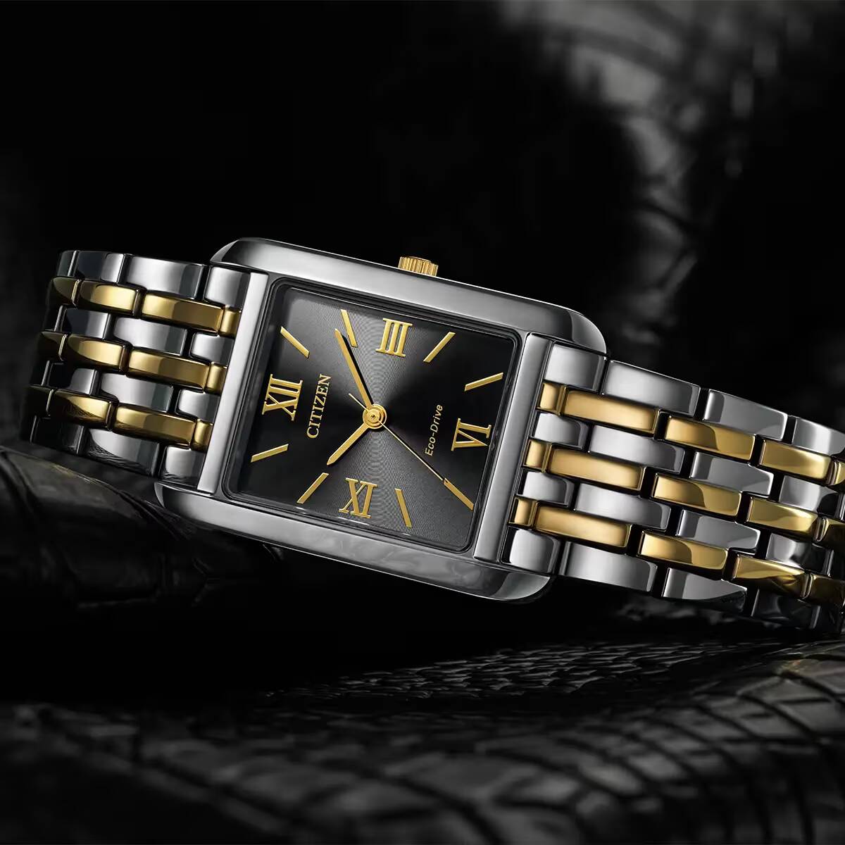 Citizen представила две модели Eco-Drive с сапфировым стеклом и прямоугольным корпусом 1 Кварцевые часы Citizen Eco-Drive прямоугольный корпус