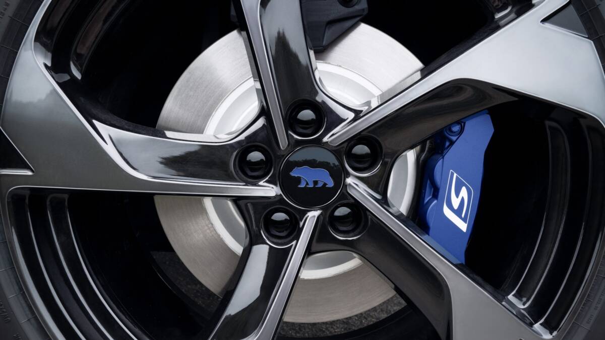 Электрический кроссовер Lucid Gravity GT-S разгоняется до 60 миль/ч за 3,1 секунды 3 Карбоновое колесо электрокроссовера Lucid Gravity GT-S