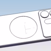 Футуристический белый Galaxy S27 Ultra с крупным горизонтальным блоком камер и кольцом Qi2