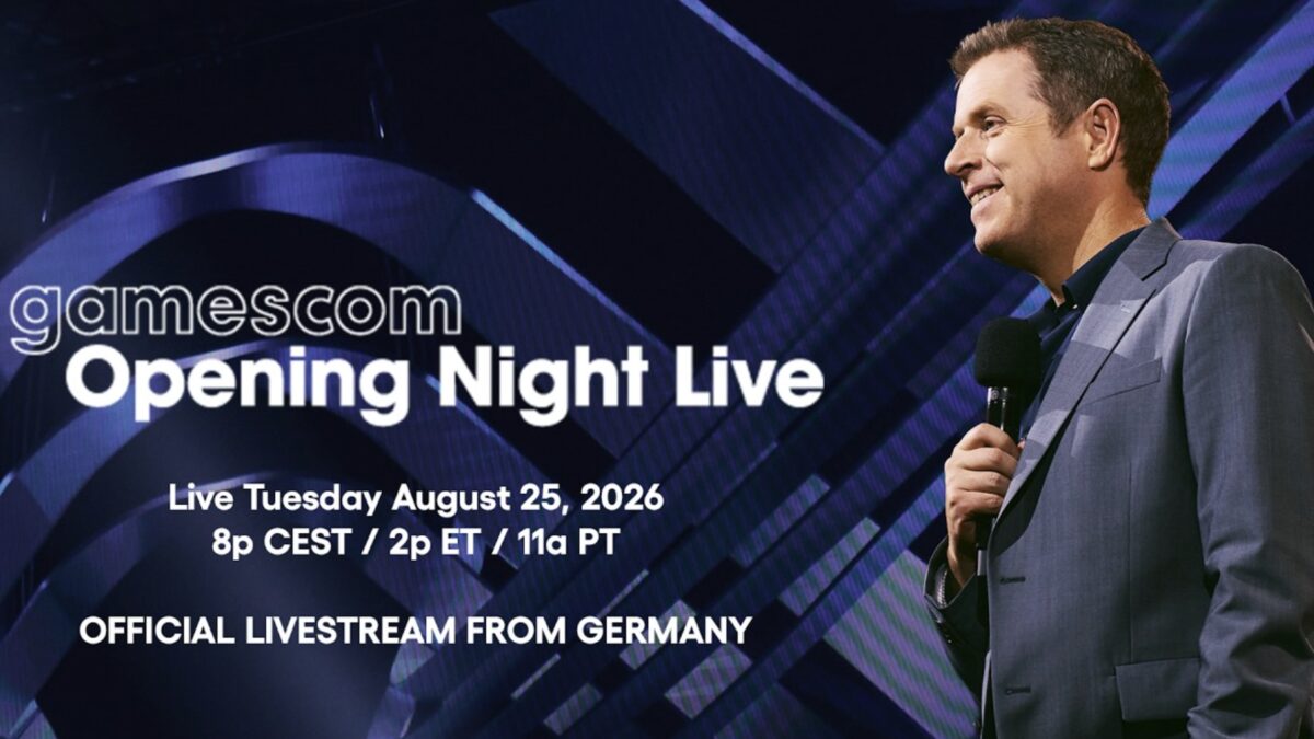Человек на сцене с микрофоном во время Opening Night Live игрыкомса