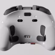 Genki’s new customizable controller has a big screen and adjustable buttons 1 Рукоять геймпада Genki с кнопками и сенсором