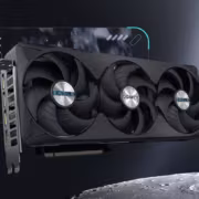 Видеокарта Gigabyte Eagle с тремя вентиляторами