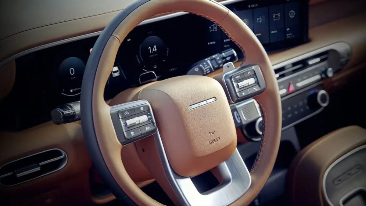 Hyundai Palisade 2027 получил высокую крышу и новые версии 9 Интерьер Hyundai Palisade 2027 высокая панель приборов