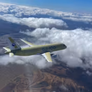 «Яковлев» перевёл сборку SJ-100 в цифровой контроль с электронным паспортом