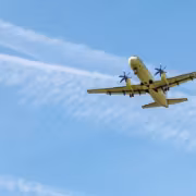 Ил-114-300 переходит к массовому производству после сертификации 2 Самолет двухдвигательный низкоплан металлический небо