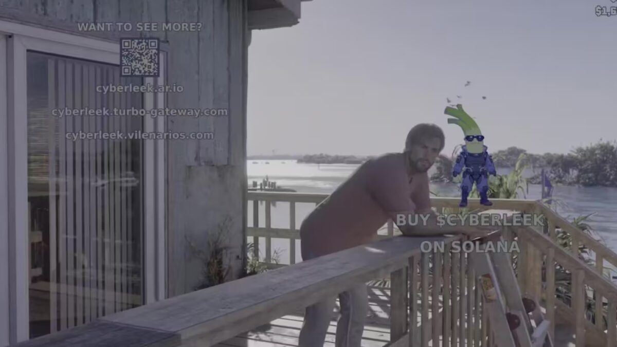 Мужчина сухой деревенский дом, балкон, рекламный баннер ГТА 6