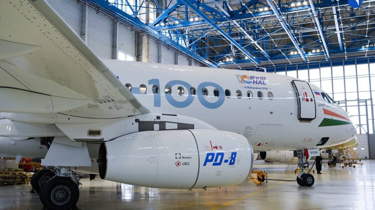 Индия обсуждает контракт на Ил-114-300 и SJ-100 и локализацию производства