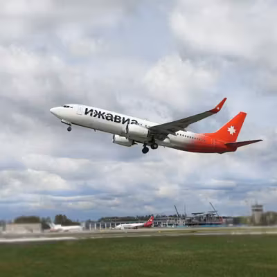 Самолёт Ил-96-300 компании ИжАвиа в полёте