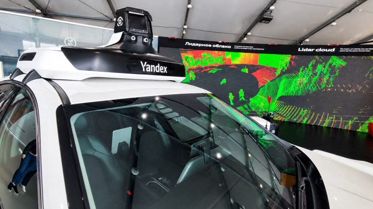 Автономное такси Яндекс роботакси в салоне