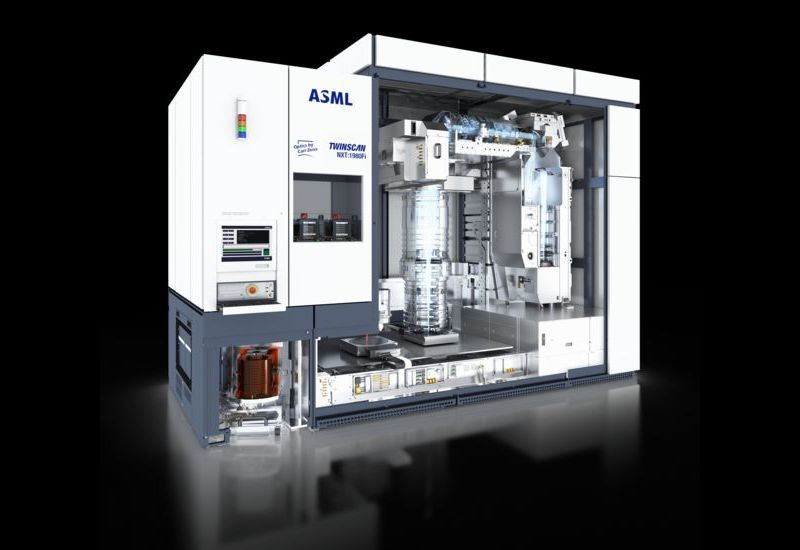 Китайские DUV-сканеры отстают от ASML на несколько поколений, но уже пошли в серию