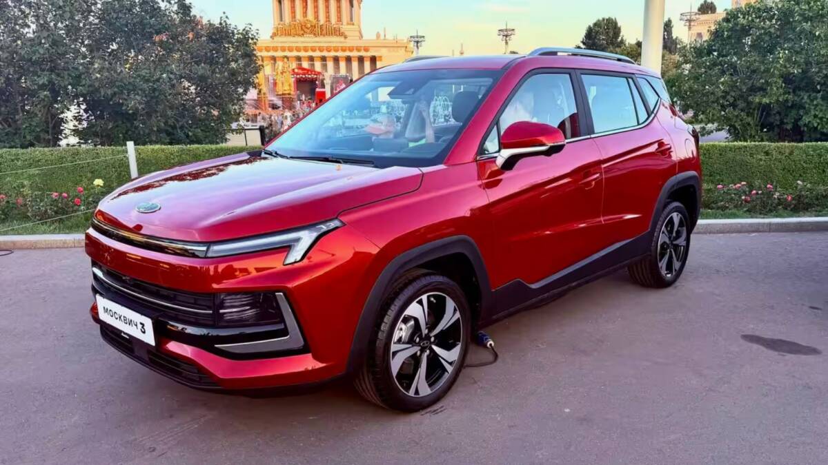 «Москвич 3» подешевел на 360 тыс. рублей до 1,344 млн рублей с господдержкой 1 «Москвич 3» подешевел на 360 тыс. рублей до 1,344 млн рублей с господдержкой