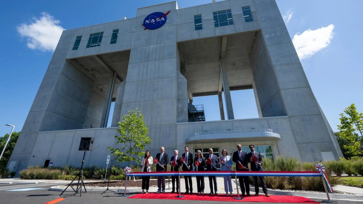 NASA открыла новый аэродинамический комплекс для полётов к Марсу 1 NASA открыла новый аэродинамический комплекс для полётов к Марсу