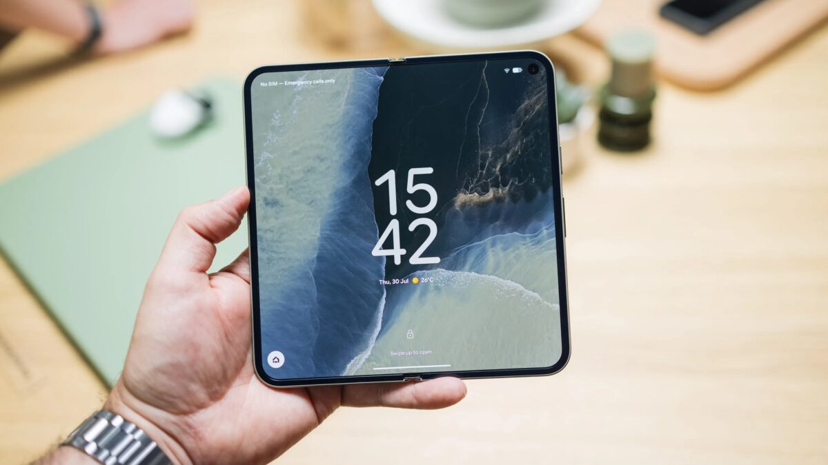 Смартфон Google Pixel 11 с выдвижным экраном