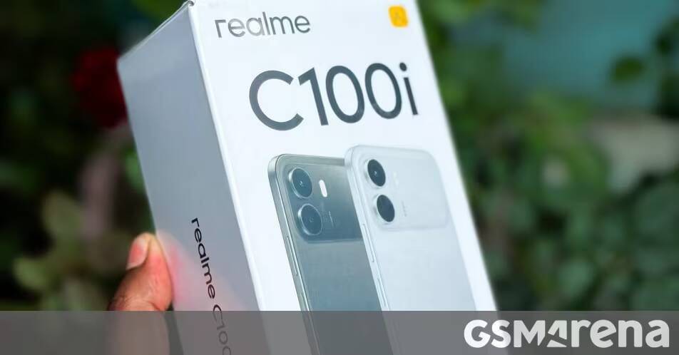 Коробка смартфона Realme C100i с изображением устройств