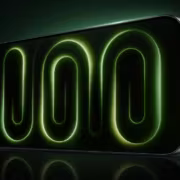 Экран Redmi K100 Pro Max с зелёной подсветкой