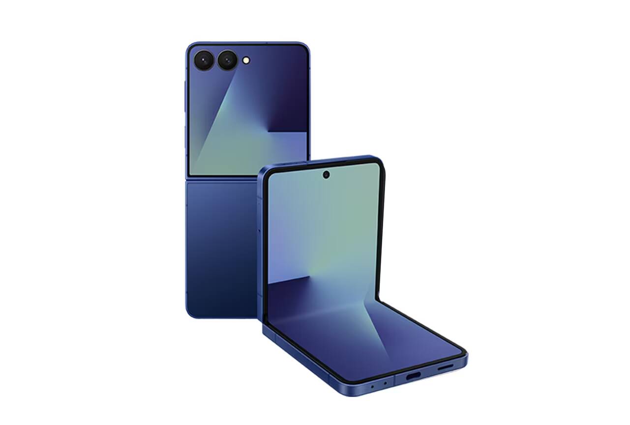 Лучшие смартфоны для покупки в 2026 году 7 Смартфон Samsung Galaxy Z Fold 5 раскрытый и закрытый