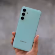 Миндаль цветом мятный Samsung Galaxy M55 телефон