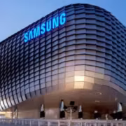 здание с логотипом Samsung современная архитектура