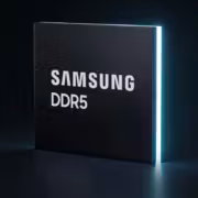 Samsung предупредила о дефиците памяти до 2028 года 3 коробка памяти Samsung DDR5 с подсветкой светится