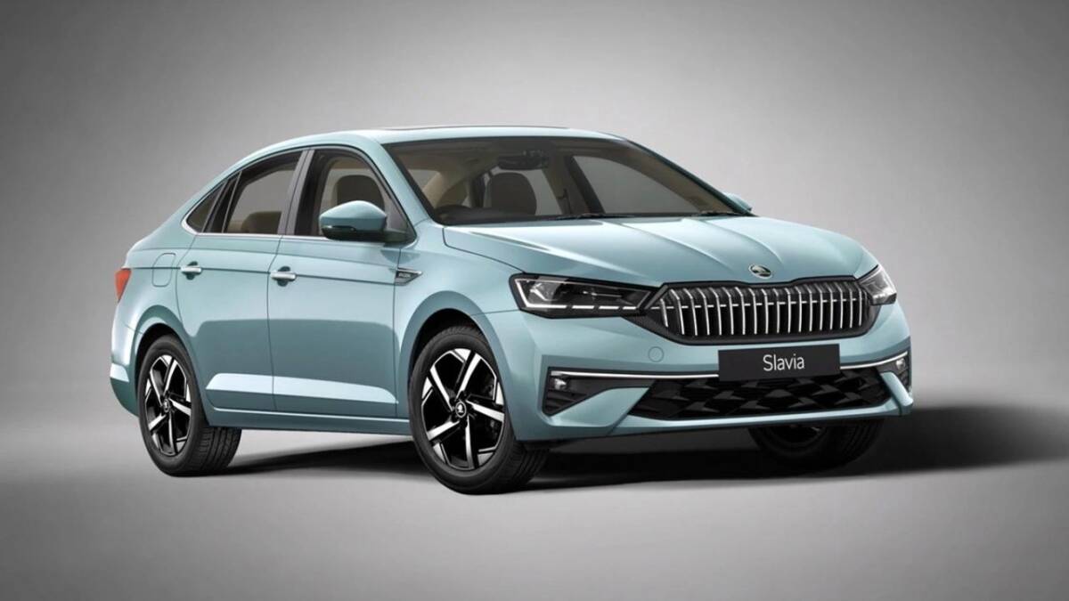 Skoda обновила Slavia: седан получил 8-ступенчатый «автомат», ИИ и массаж задних сидений