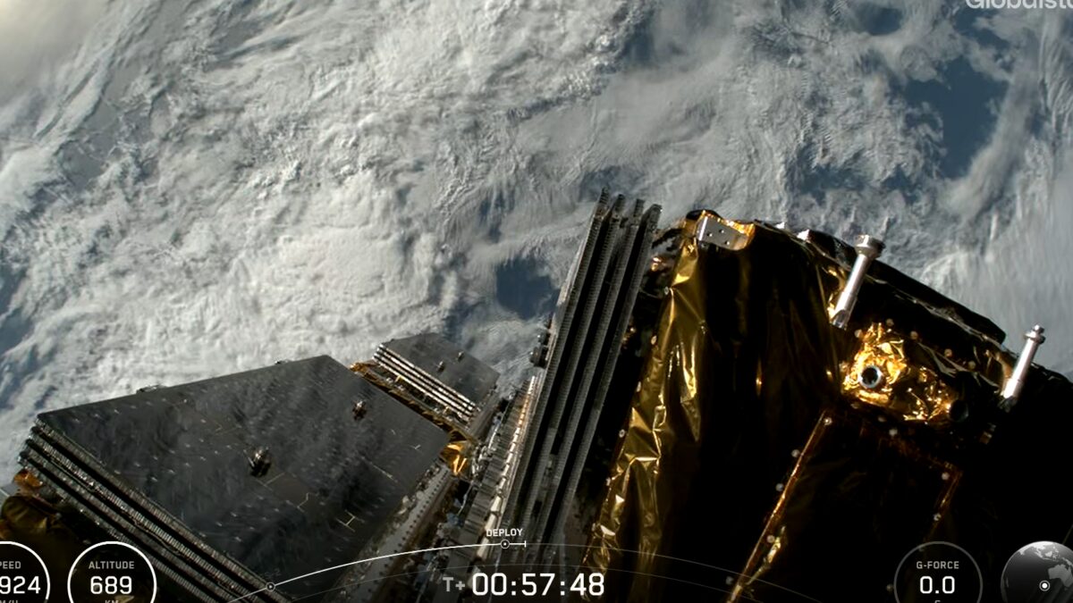 SpaceX запустила две Falcon 9 с интервалом 38,5 минуты и поставила рекорд посадок 1 SpaceX запустила две Falcon 9 с интервалом 38,5 минуты и поставила рекорд посадок