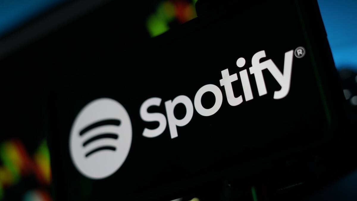 Spotify начнет помечать AI-артистов на платформе с середины сентября