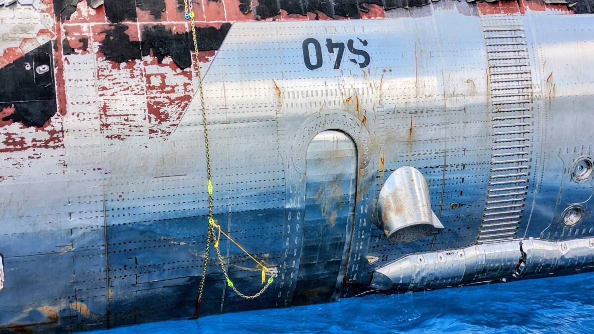 Starship после 24 дней в океане и буксировки